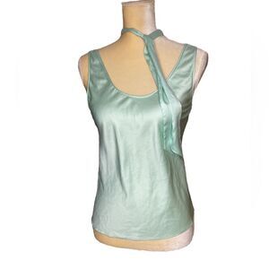 Stunning Victoria Secret tank Top Size Med